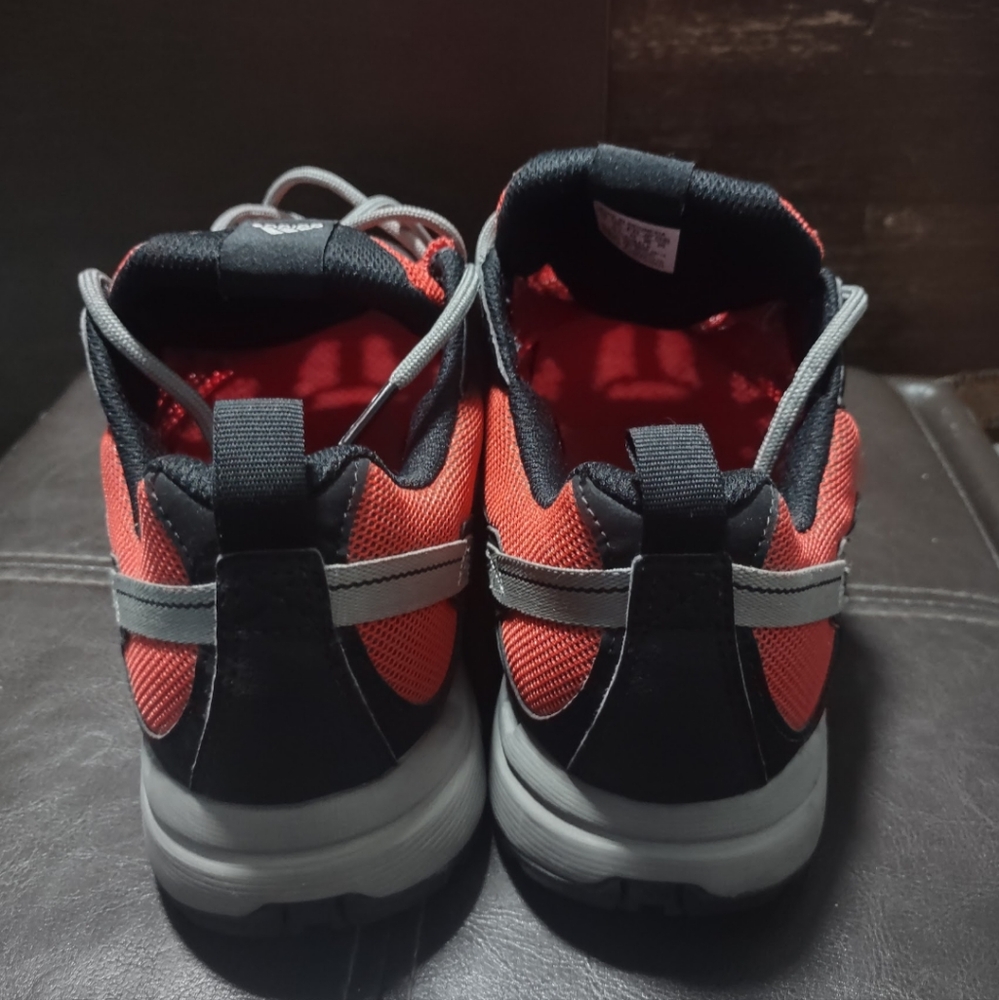 Adidas Red and Black Athletic Shoes - Picture 2 of 8